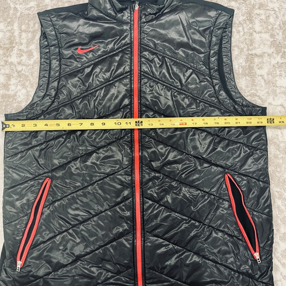 Nike Golf Men's Black Puffer Vest